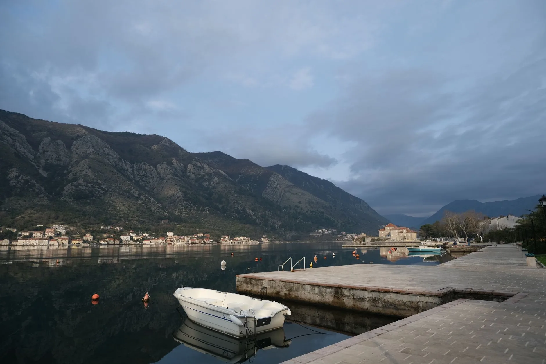 Jour 1 : Arrivée à Tivat et installation à Kotor