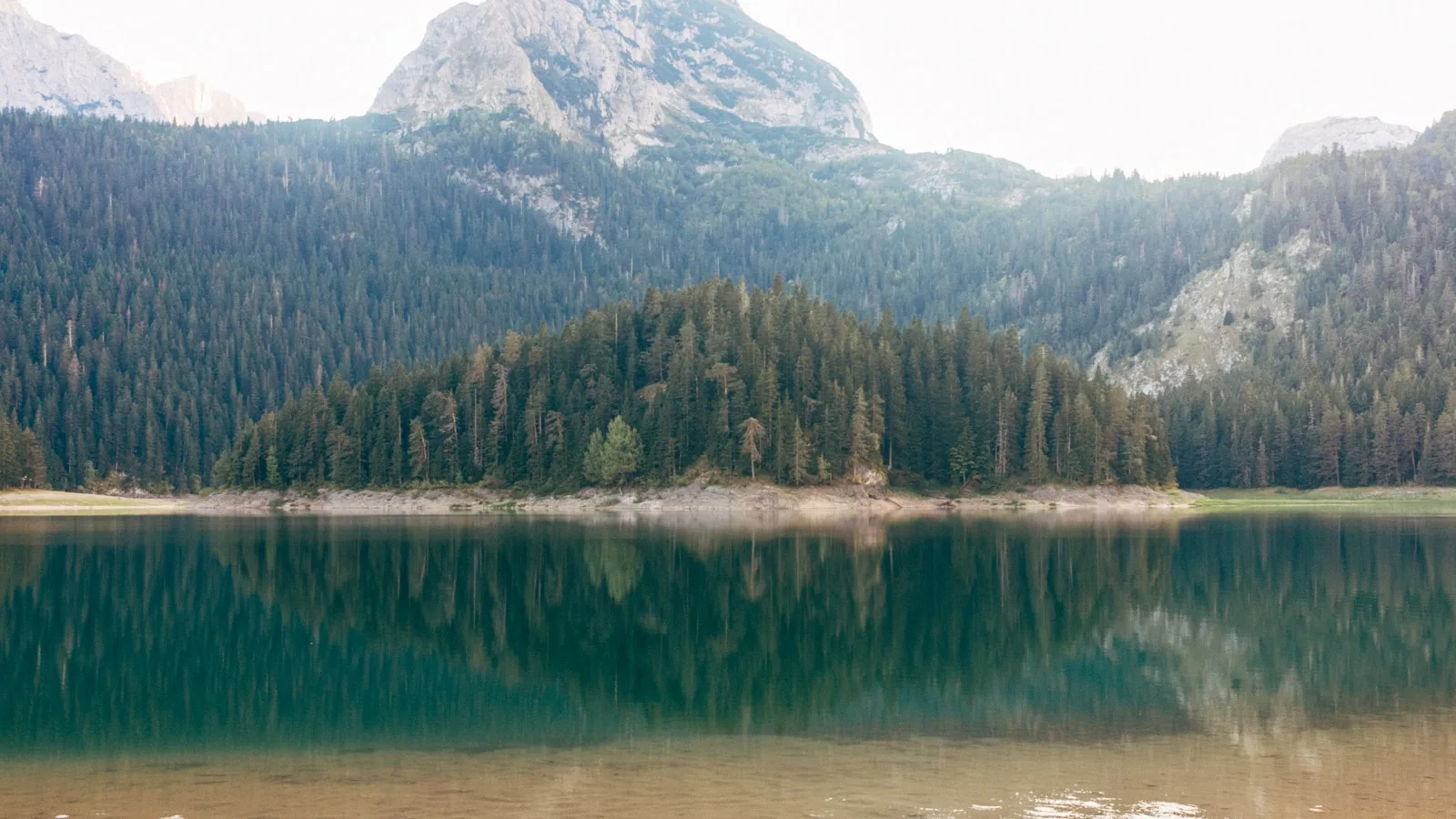 Le lac Noir (Crno Jezero)